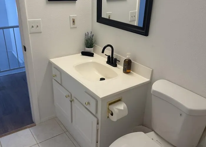 Old Town Art • 3br Sleeps 10 • Pool *
